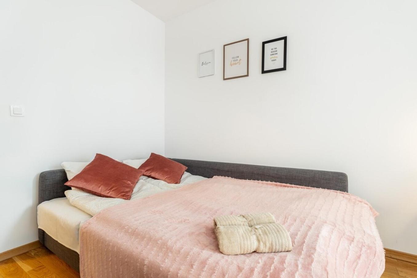 Modern 70m With Private Garden Metro Butas Warsaw
